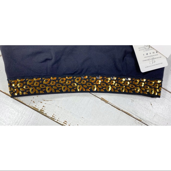 Bombshell Sportswear RARE Leopard Foil Sports Bra - Picture 3 of 10